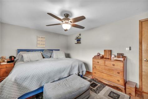 24281 Lebern Drive North Olmsted OH 44070