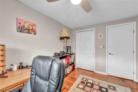 24281 Lebern Drive North Olmsted OH 44070