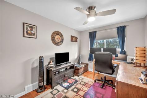 24281 Lebern Drive North Olmsted OH 44070