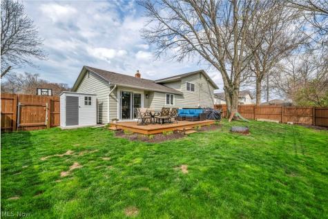 24281 Lebern Drive North Olmsted OH 44070