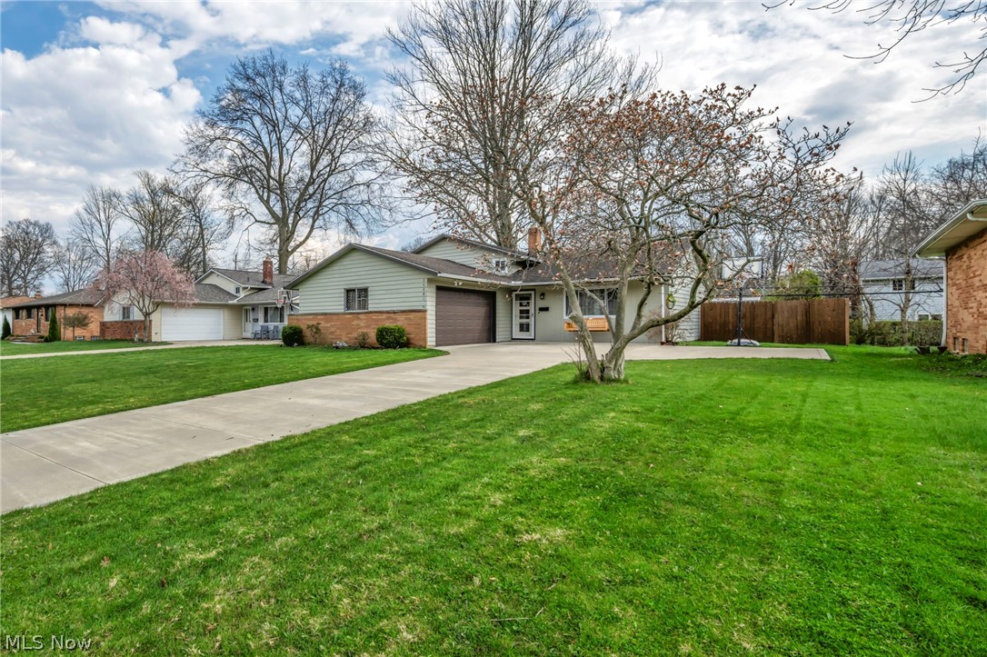 24281 Lebern Drive North Olmsted OH 44070