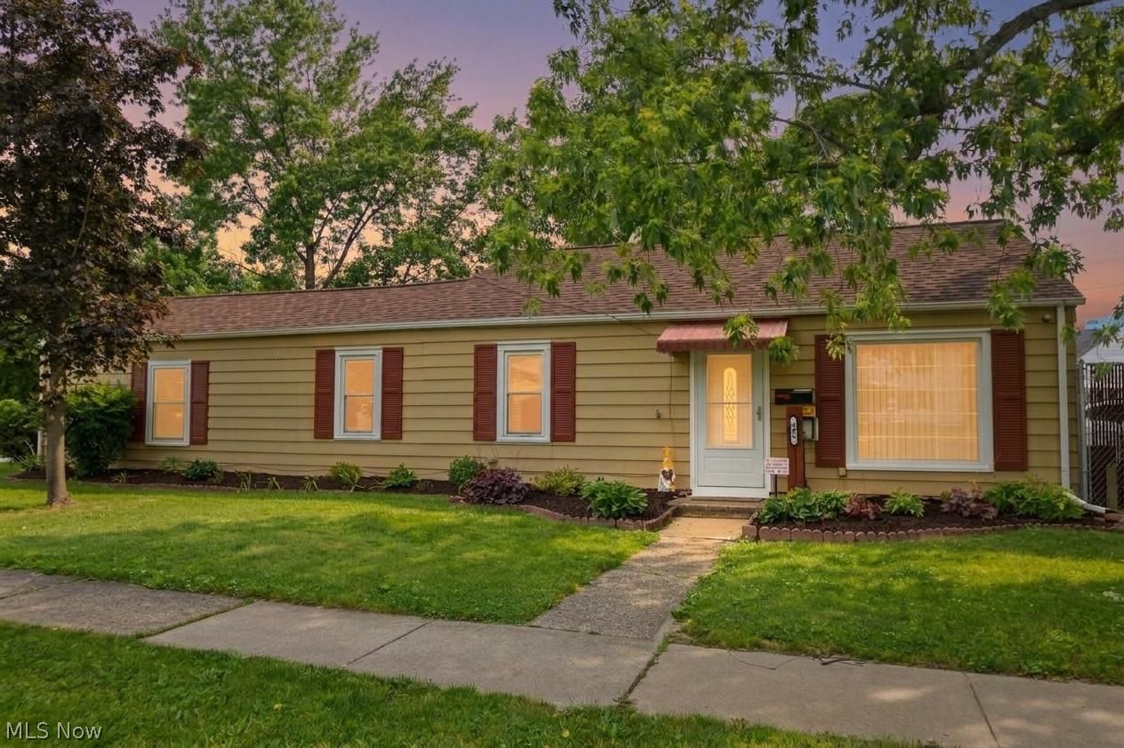 892 W River Road N Elyria OH 44035