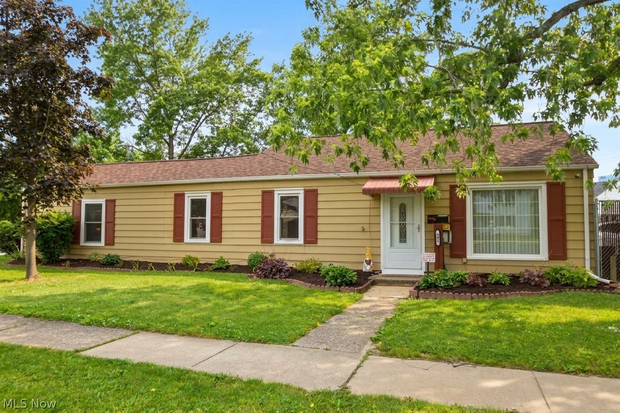 892 W River Road N Elyria OH 44035