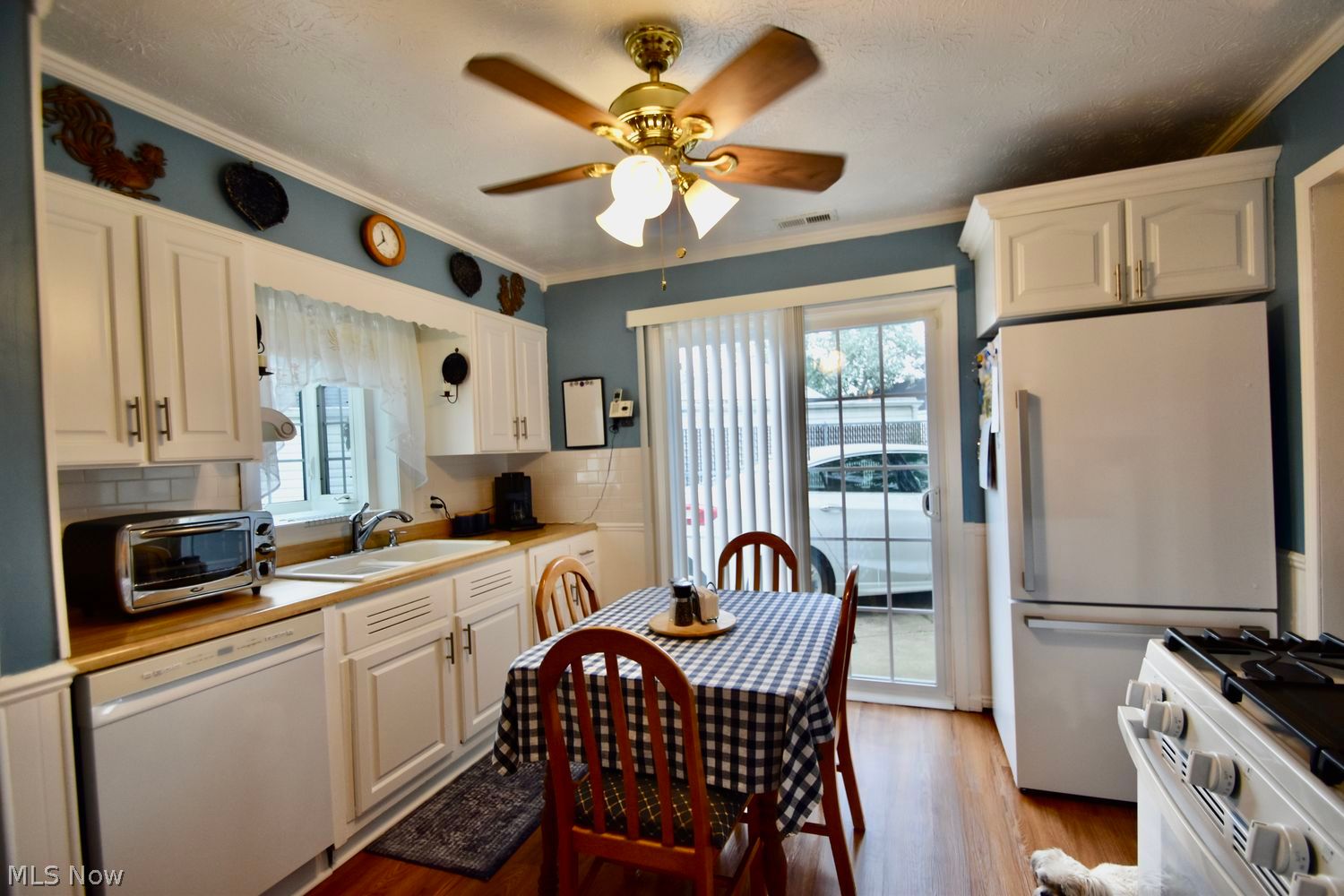 892 W River Road N Elyria OH 44035