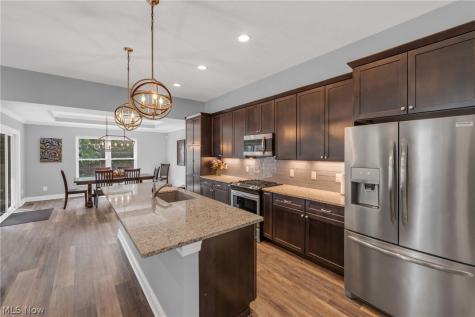 36505 Capri Lane North Ridgeville OH 44039