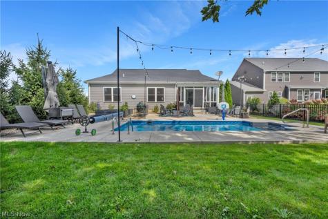 36505 Capri Lane North Ridgeville OH 44039