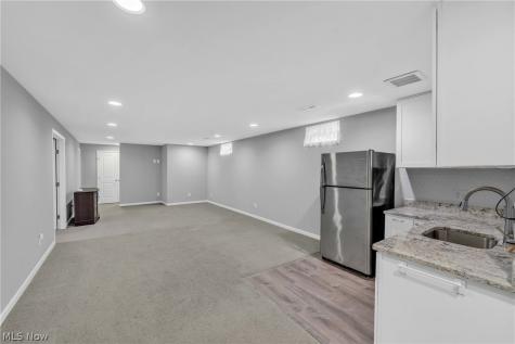 36505 Capri Lane North Ridgeville OH 44039