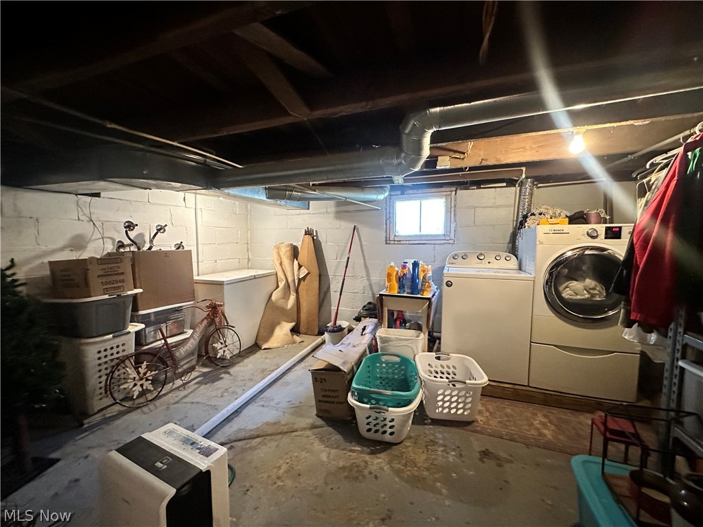 817 Walnut Street Caldwell OH 43724