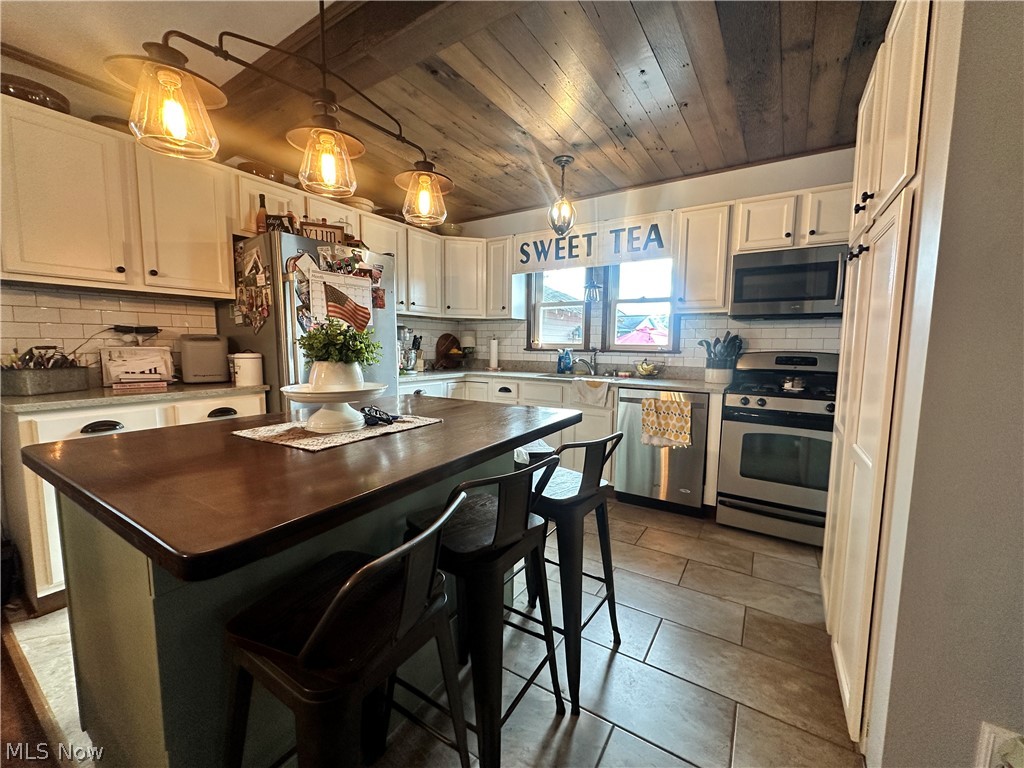 817 Walnut Street Caldwell OH 43724