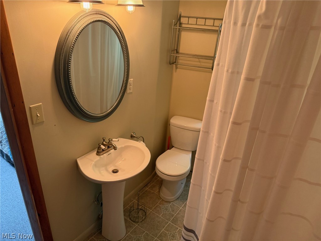 6090 Revere Road SW Bowerston OH 44695
