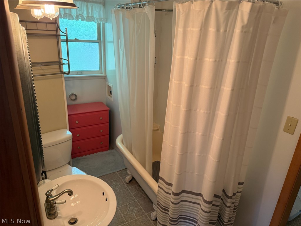 6090 Revere Road SW Bowerston OH 44695