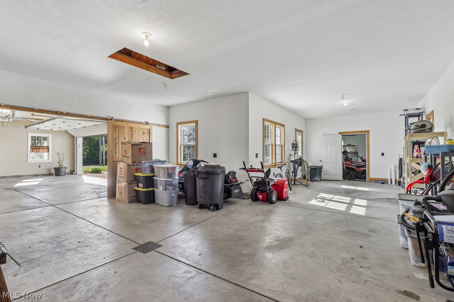 1645 Nelson Lane Bristolville OH 44402