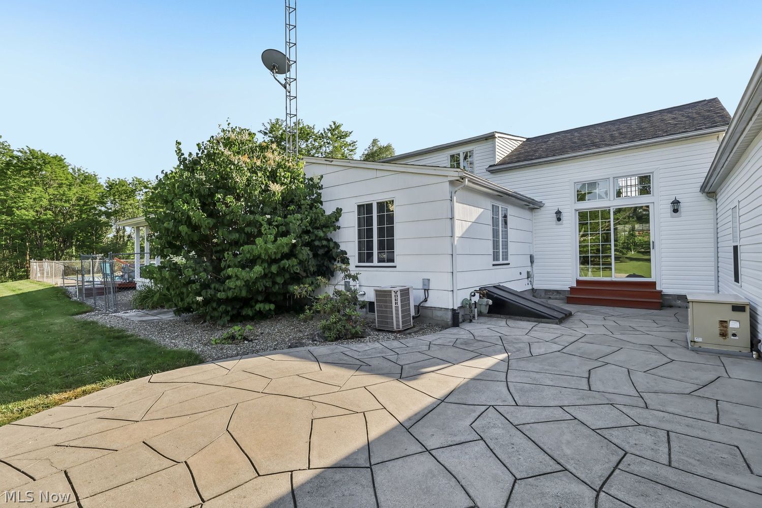 1645 Nelson Lane Bristolville OH 44402