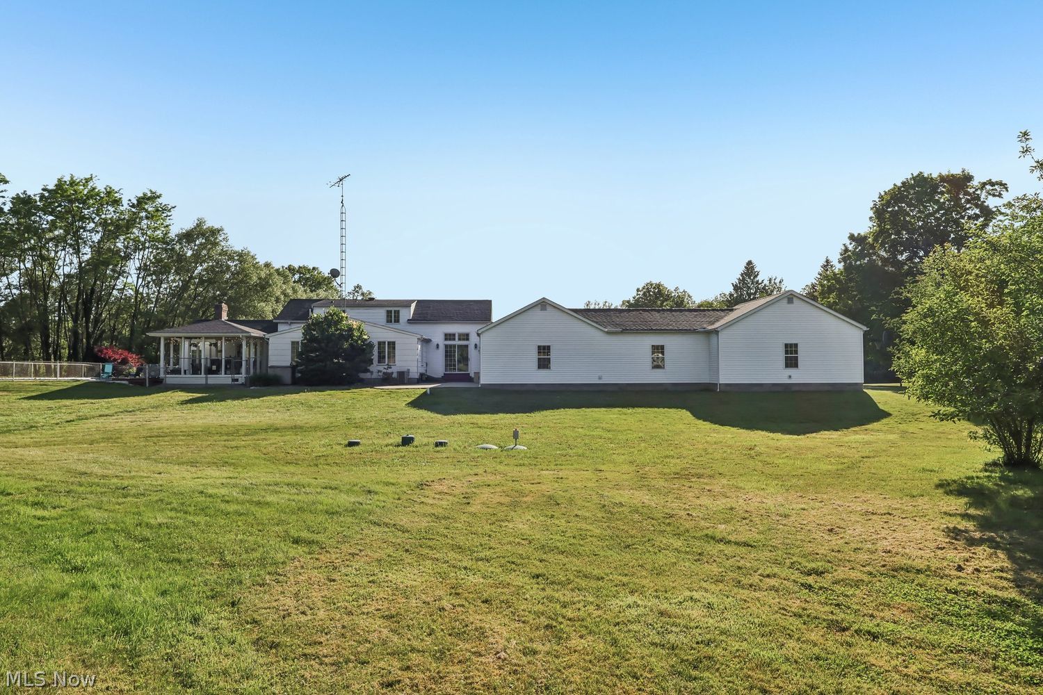1645 Nelson Lane Bristolville OH 44402