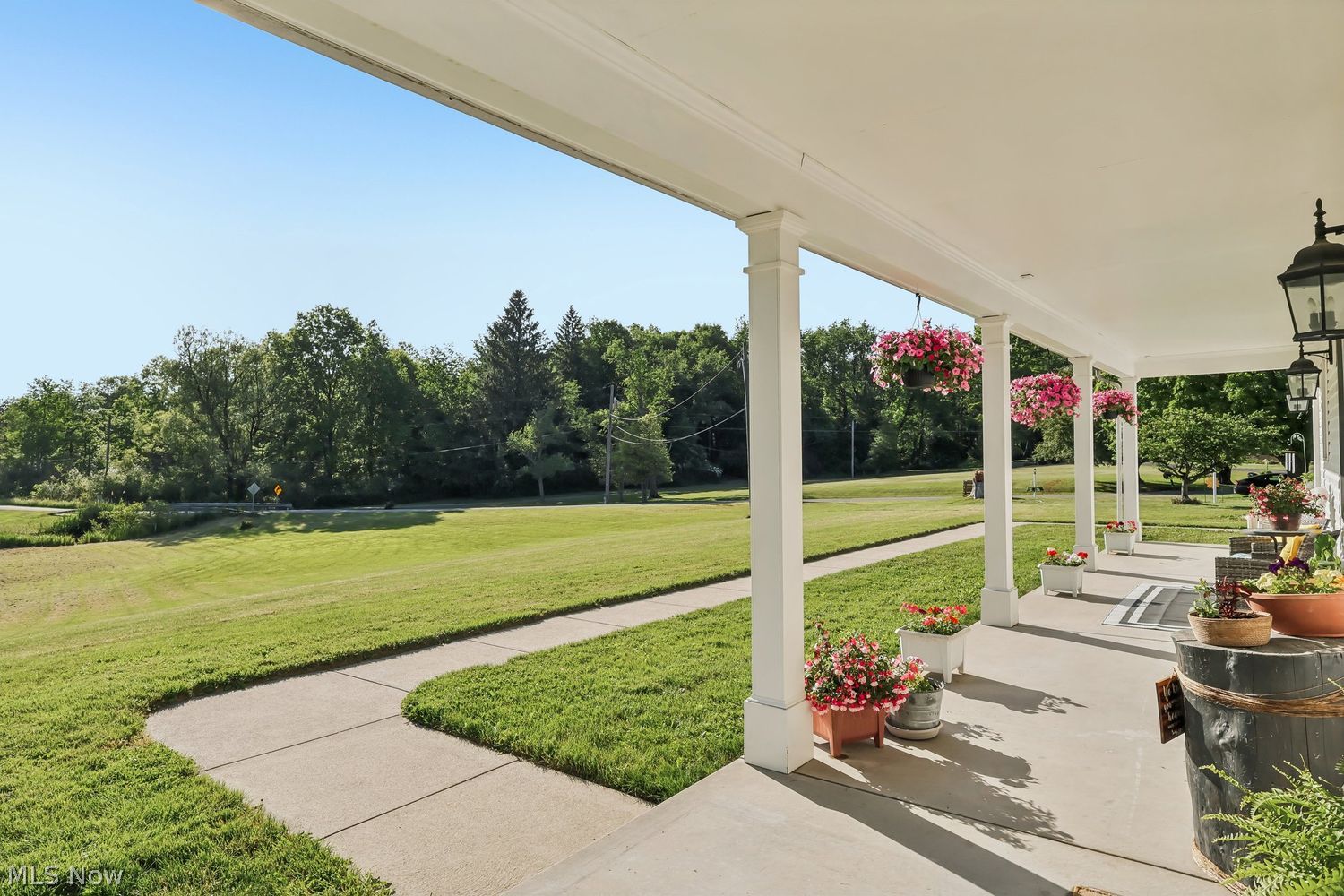 1645 Nelson Lane Bristolville OH 44402