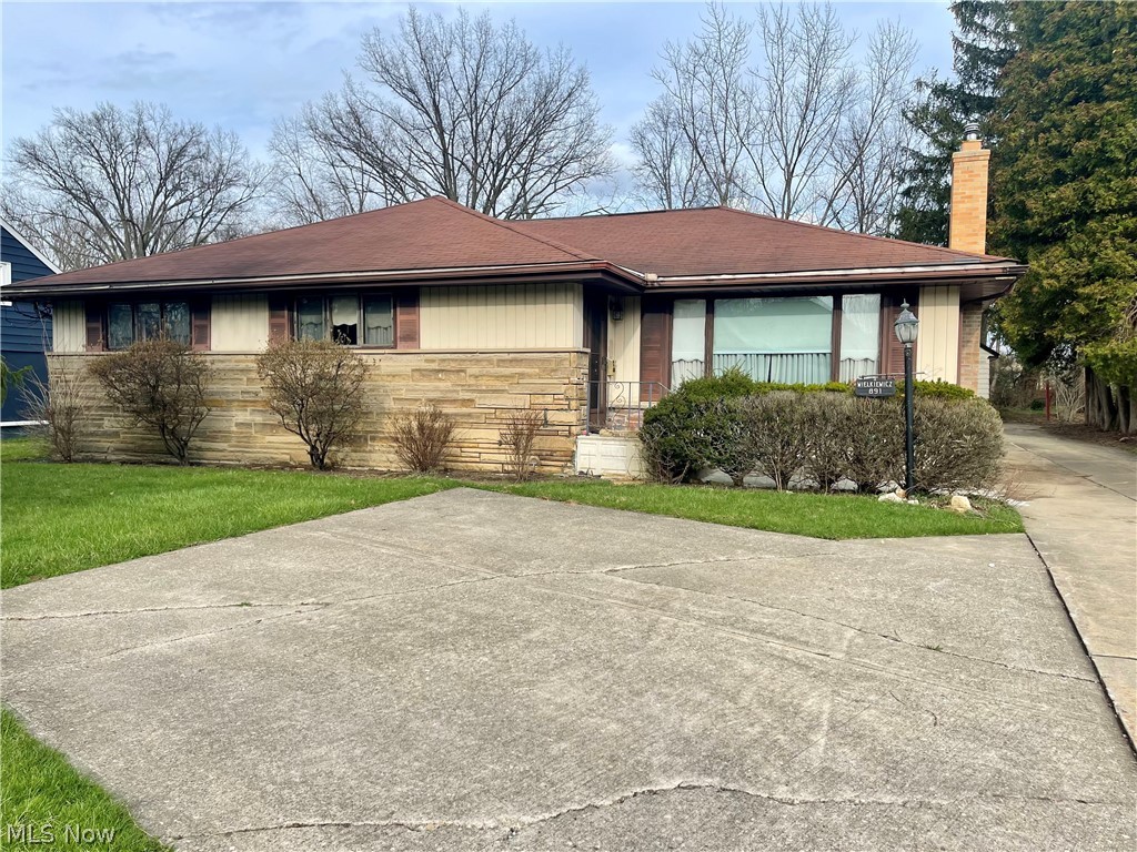 891 Lander Road Mayfield Village OH 44143