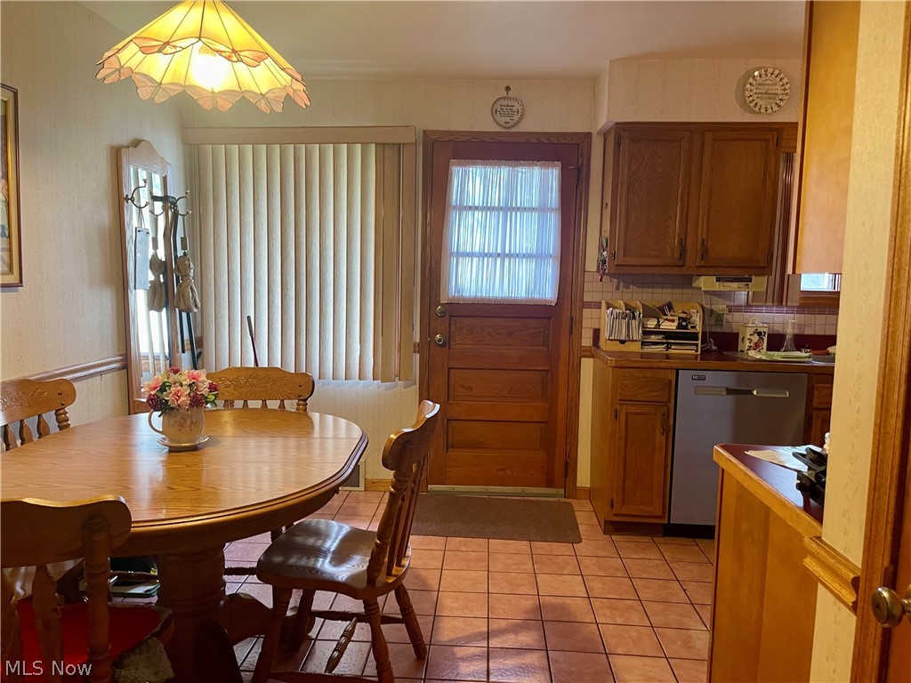 891 Lander Road Mayfield Village OH 44143