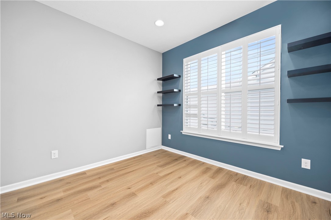 292 Kensington Way Elyria OH 44035
