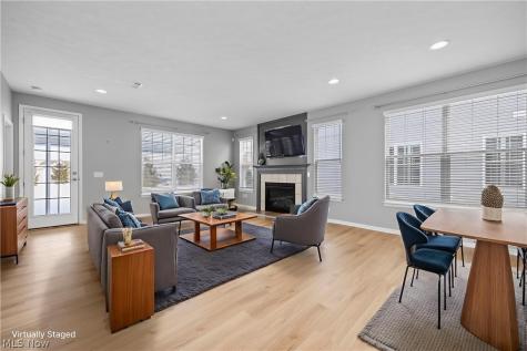 292 Kensington Way Elyria OH 44035