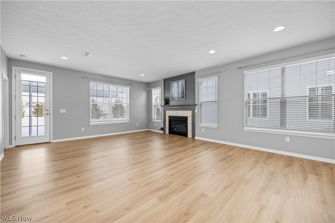 292 Kensington Way Elyria OH 44035