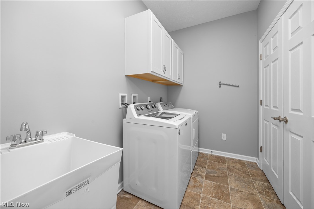 292 Kensington Way Elyria OH 44035