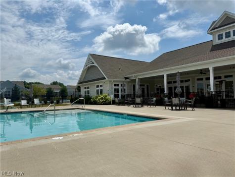 292 Kensington Way Elyria OH 44035