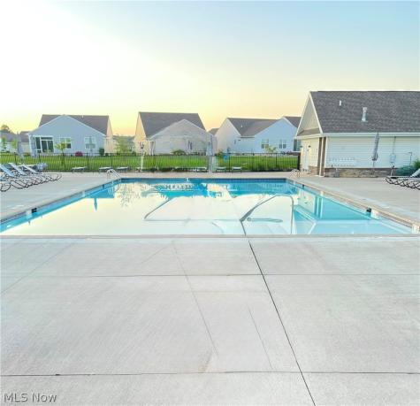 292 Kensington Way Elyria OH 44035