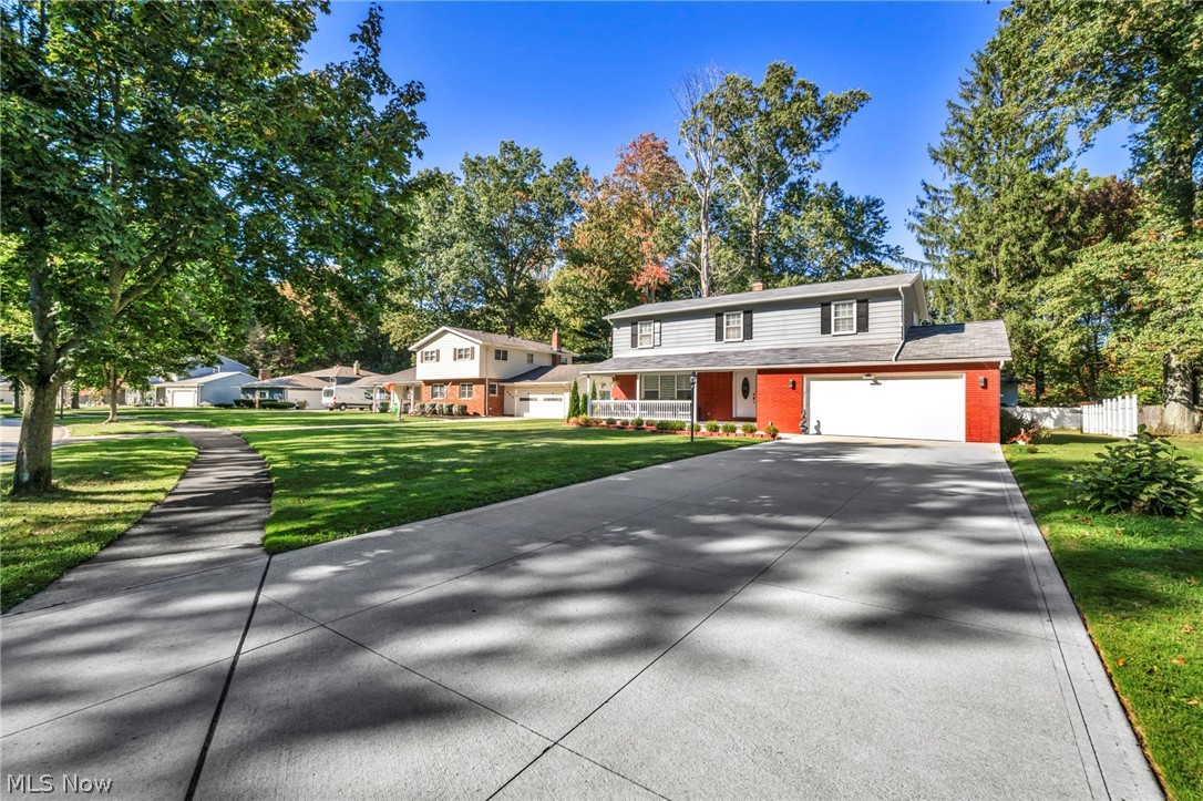 27478 Cottonwood Trail North Olmsted OH 44070
