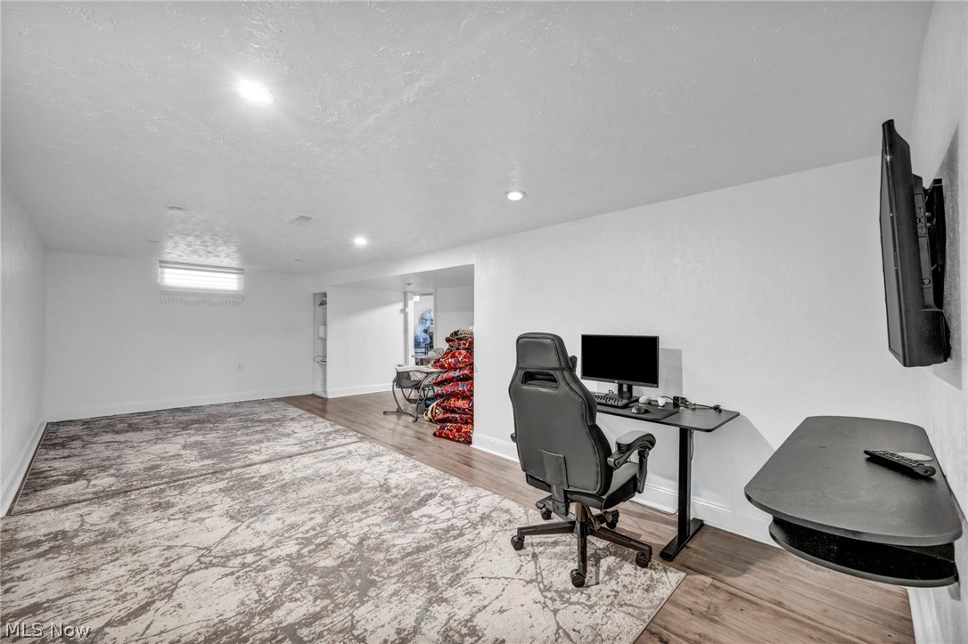 27478 Cottonwood Trail North Olmsted OH 44070