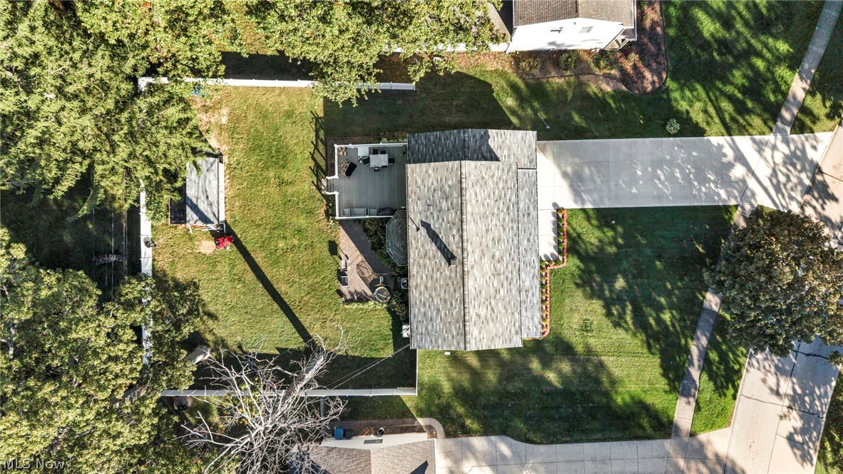 27478 Cottonwood Trail North Olmsted OH 44070
