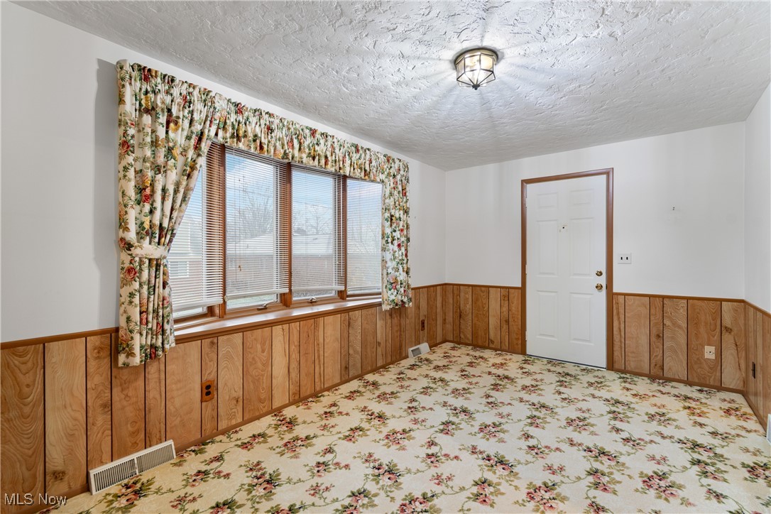 4464 W 224th Street Fairview Park OH 44126