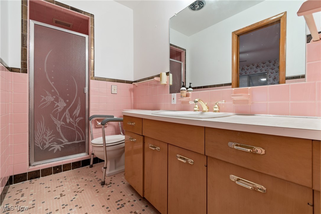 4464 W 224th Street Fairview Park OH 44126