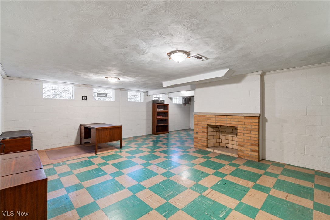 4464 W 224th Street Fairview Park OH 44126