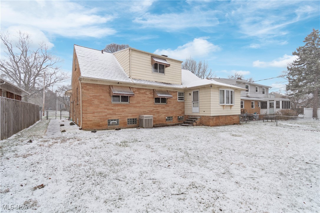 4464 W 224th Street Fairview Park OH 44126