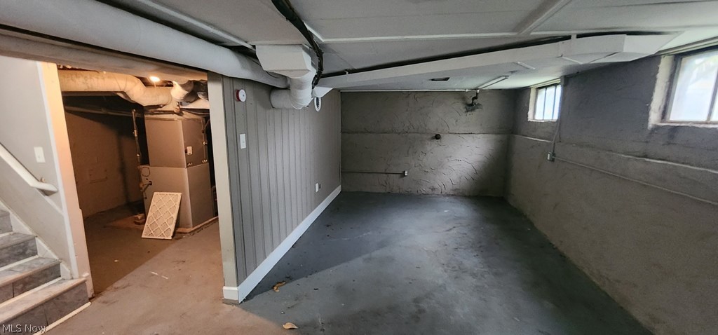 1353 Avondale South Euclid OH 44121