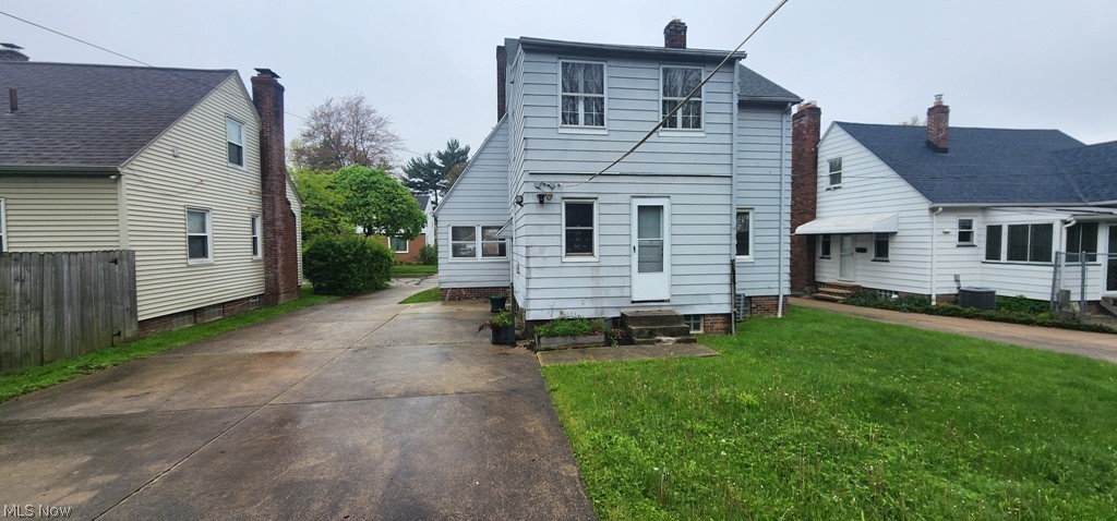 1353 Avondale South Euclid OH 44121
