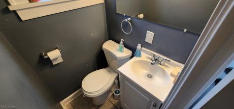 1353 Avondale South Euclid OH 44121
