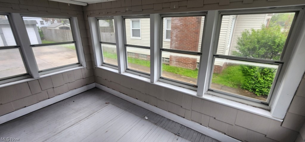 1353 Avondale South Euclid OH 44121