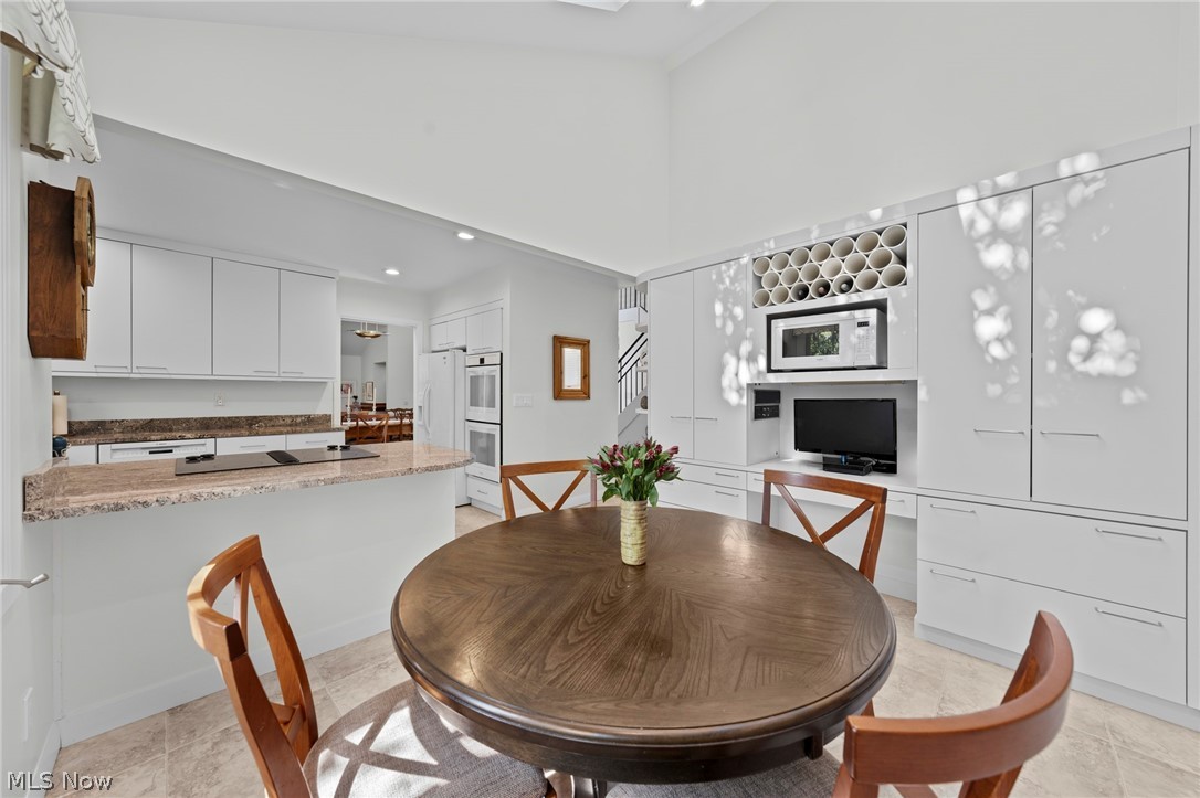 17 Kenwood Court Beachwood OH 44122