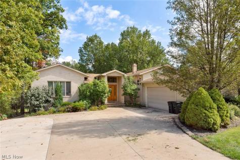 9445 Barr Road Brecksville OH 44141