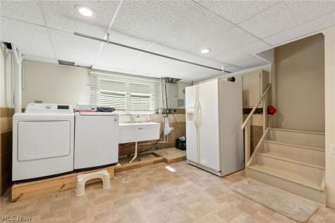 9445 Barr Road Brecksville OH 44141