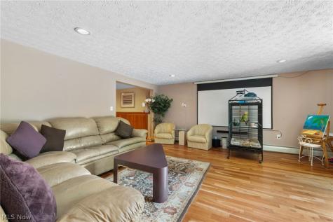 9445 Barr Road Brecksville OH 44141