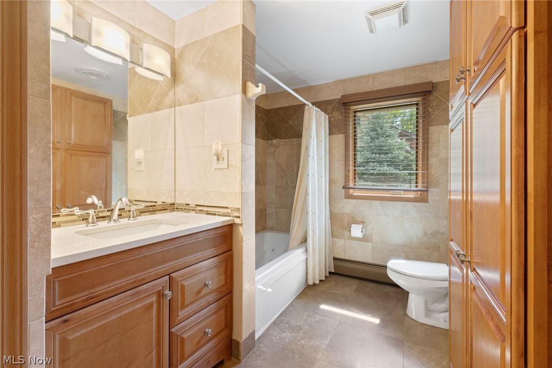 9445 Barr Road Brecksville OH 44141