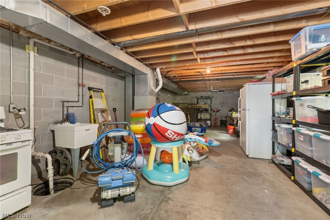 9445 Barr Road Brecksville OH 44141