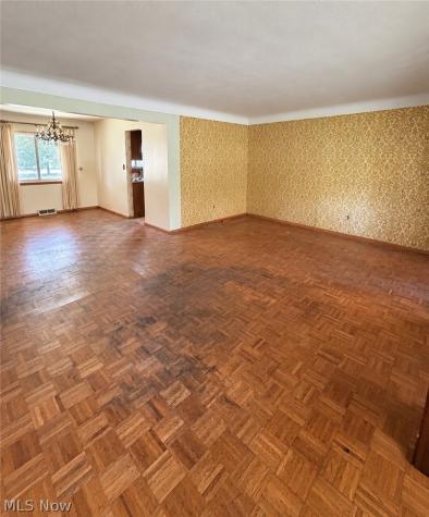 470 Karl Drive Richmond Heights OH 44143