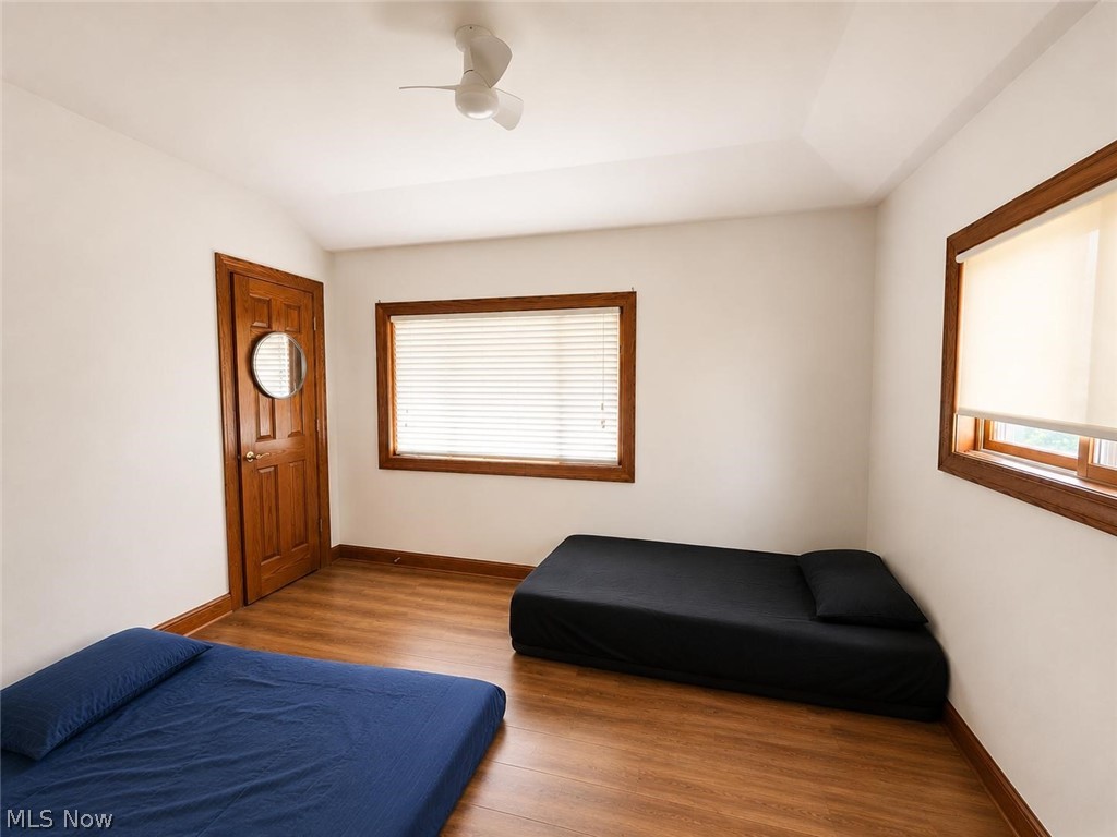 8942 Edison Street NE Louisville OH 44641
