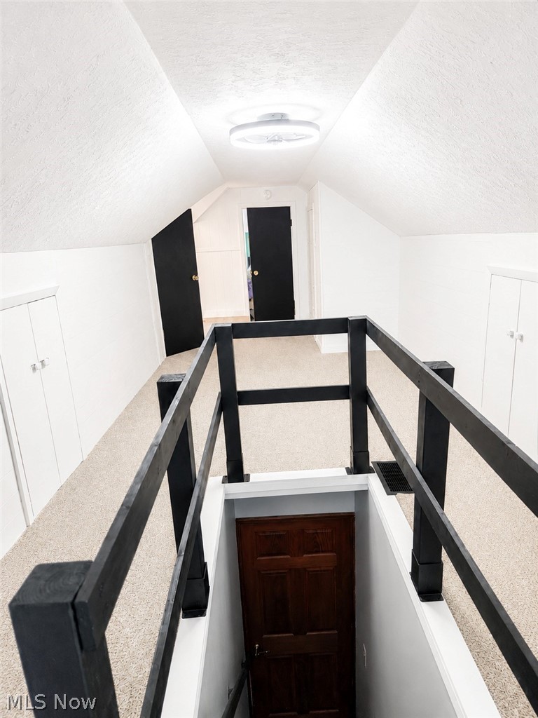 8942 Edison Street NE Louisville OH 44641