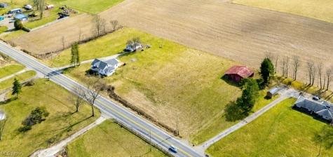 8942 Edison Street NE Louisville OH 44641