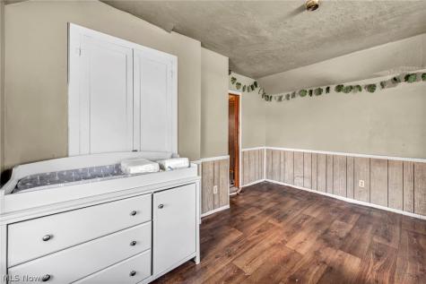 383 N Arlington Street Akron OH 44305
