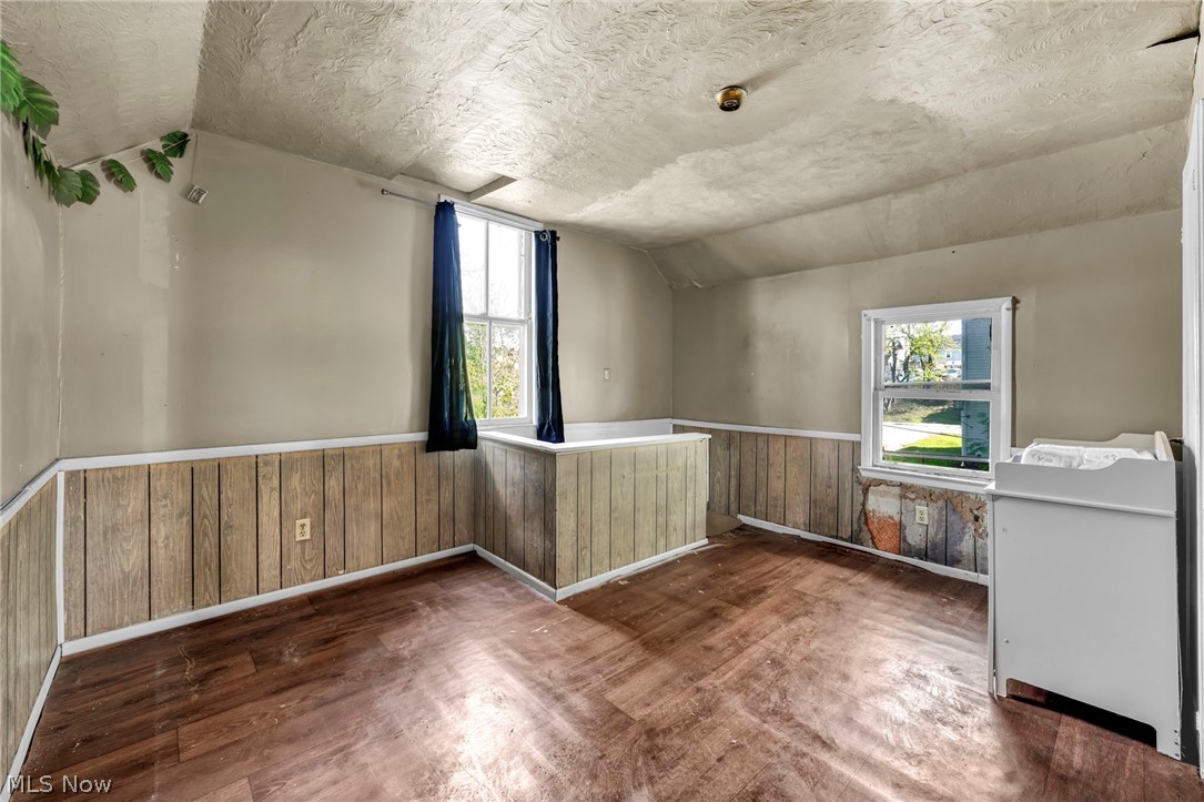383 N Arlington Street Akron OH 44305